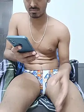 BigCockBong Adlı Modelin Canlı XXX Sohbeti