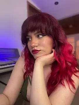 Онлайн чат XXX NikkiNix