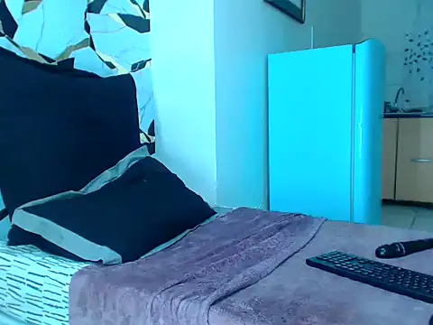 BouDyLicious_X Live XXX-chat