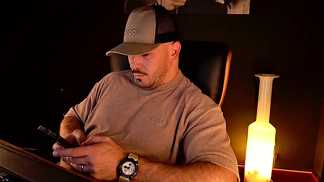 AngeloEric's Live XXX Chat