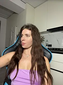 XXX chat uživo modela CurlyLara