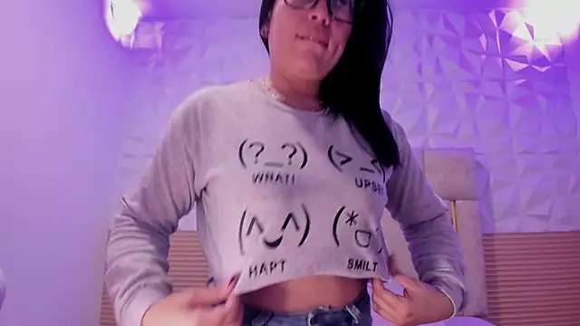 Chat +18 de PauletteJ ao vivo