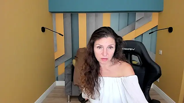 Chat XXX en directo de EllaLong