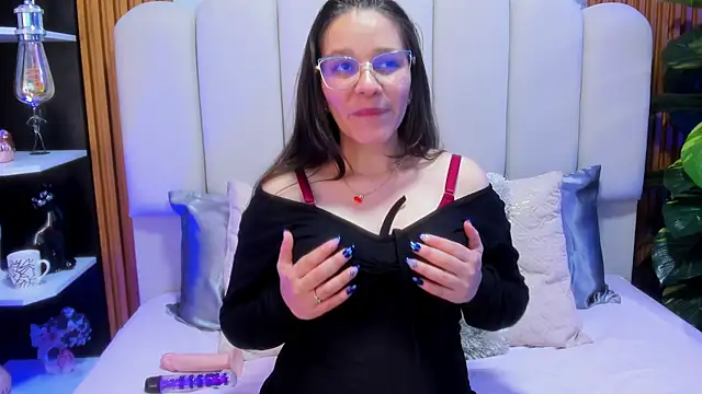 Roxie_frox élő XXX-chatje