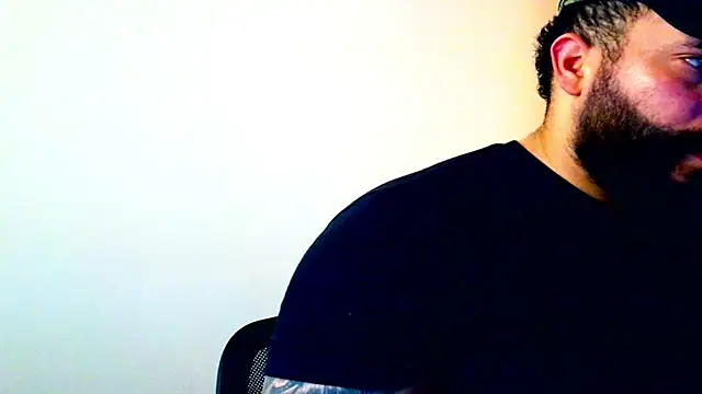 Vince_Reynolds live XXX chat