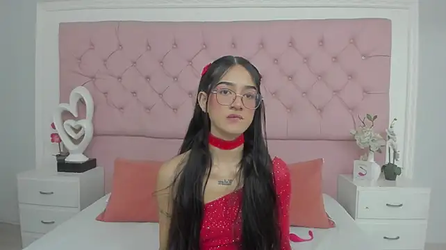 SaraTease_ Chat XXX live