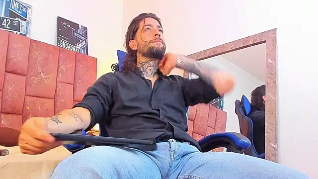 XXX chat uživo modela ALPHA_MASTER1