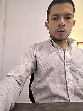 Sexmenfull Show in webcam