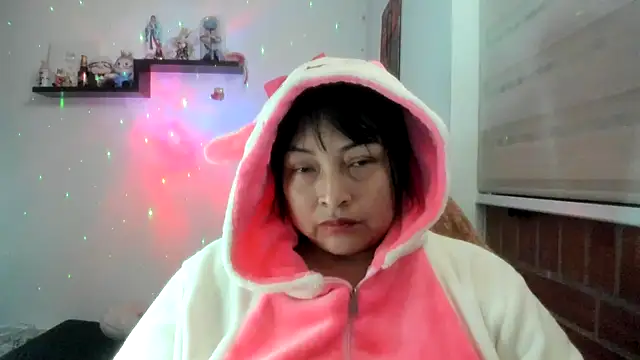 แชท XXX สดของ Shaddycute_