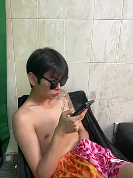 DDD_17 即時 XXX 聊天