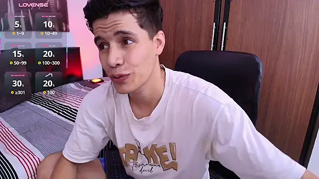 Jacob5_ XXX чат на живо