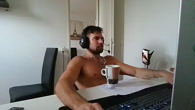 Chat XXX ao vivo de alpha-hunk