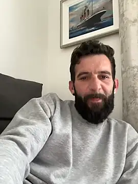 Michel_huge Live XXX-Chat