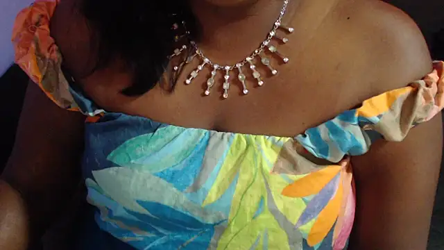 INDIANSIN2のライブXXXチャット