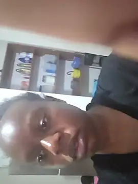 Chat +18 de TwinniePink_ ao vivo