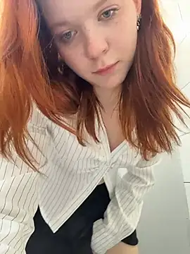 Freaky__Nikki Chat XXX in diretta