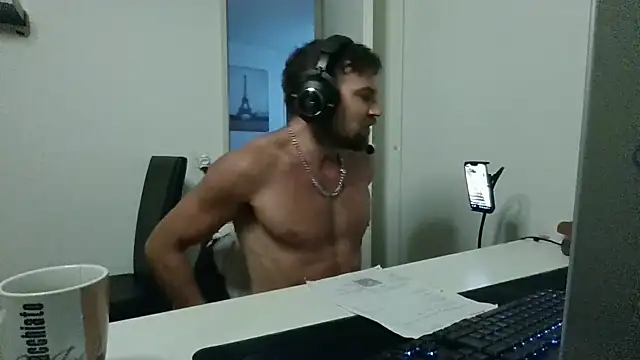 دردشة alpha-hunk الجنسية المباشرة