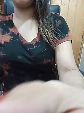 Tanha18 Adlı Modelin Canlı XXX Sohbeti