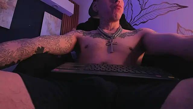 Black_Sshadow Chat XXX live