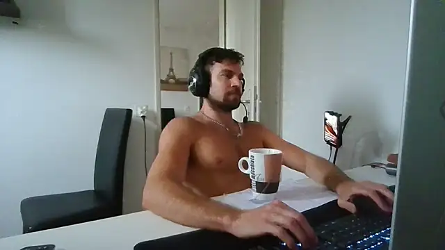 Chat +18 de alpha-hunk ao vivo