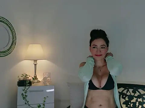 Totyy_Montes 라이브 XXX 채팅