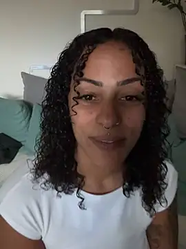SweetPetiteNoir Live XXX-chat