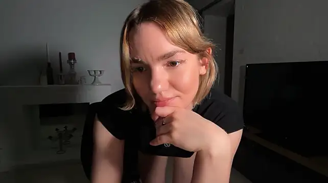XXX chat uživo modela HolaAmnesia