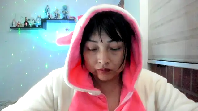 Chat +18 de Shaddycute_ ao vivo