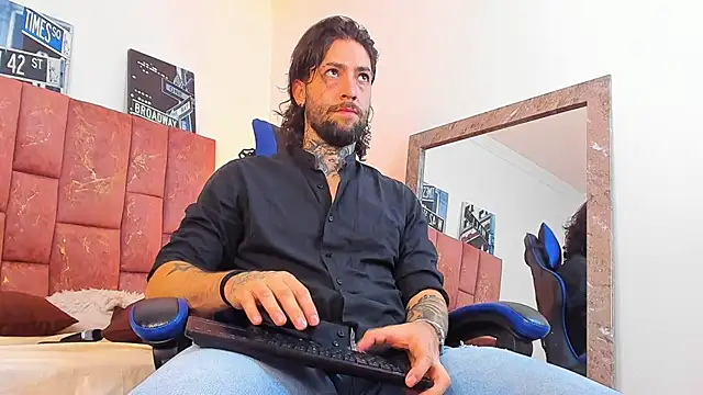Chatroom XXX en direct de ALPHA_MASTER1