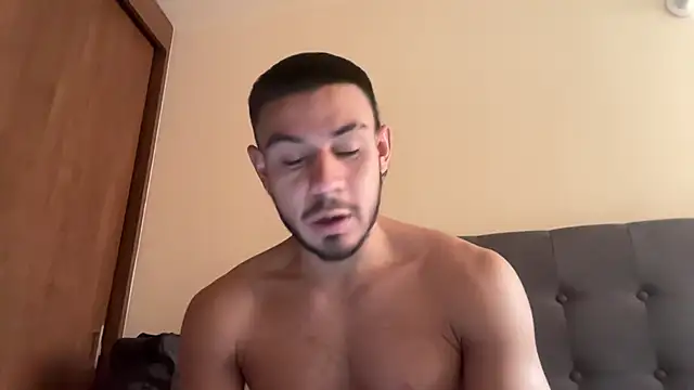 Taylor_DiamondBoy Chat XXX in diretta