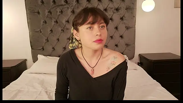XXX chat uživo modela IniridaCollins_