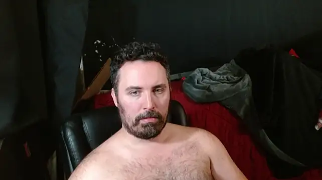 Metalstud: онлайн-секс-чат