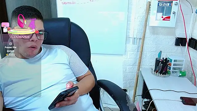 Realjoel01 라이브 XXX 채팅