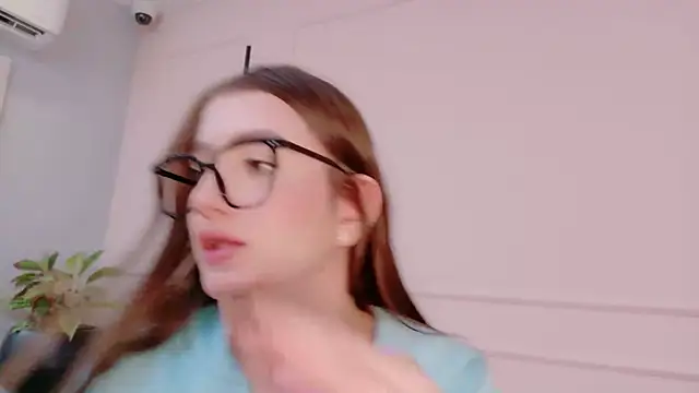 DanielleDNicolan Live XXX chat