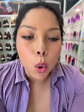 Chat +18 de ISABELLA__LUNA ao vivo