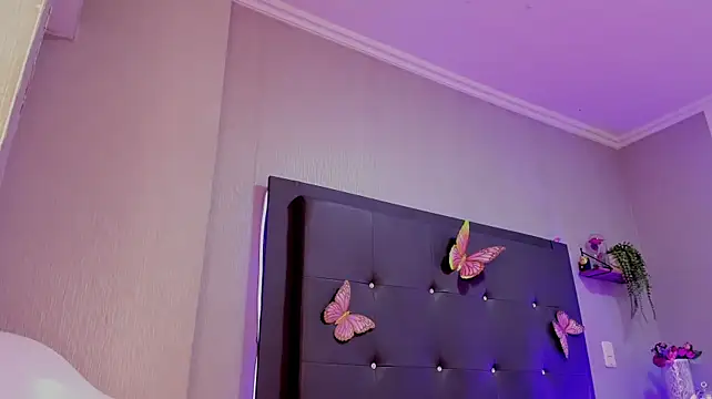 XXX chat uživo modela emma_lye