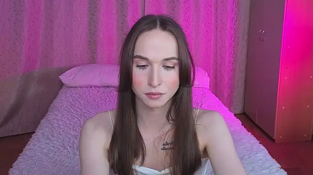 Angeel_Kate Adlı Modelin Canlı XXX Sohbeti