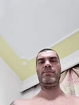 SIRMASTERDOMINATORXXL Adlı Modelin Canlı XXX Sohbeti