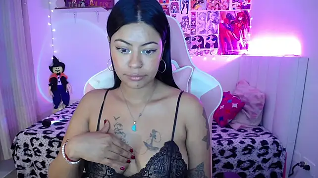 Chat XXX en directo de DannaHarmonyy_