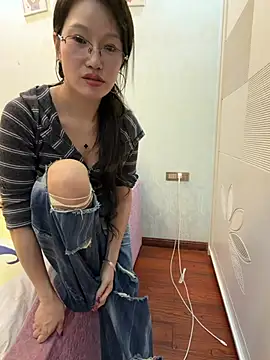 Sorry-456's Live XXX Chat