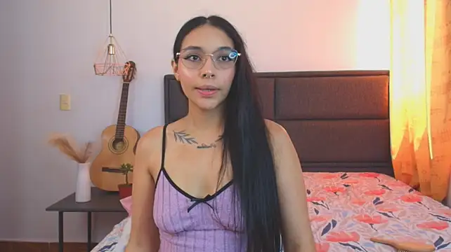 AuroraNoir_ live XXX chat