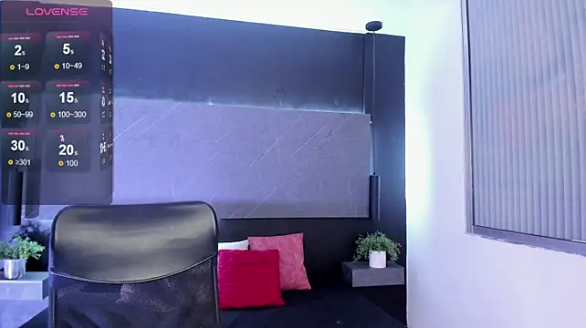 red-meggann live XXX chat