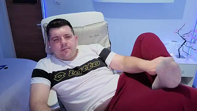 JasonJacks Adlı Modelin Canlı XXX Sohbeti