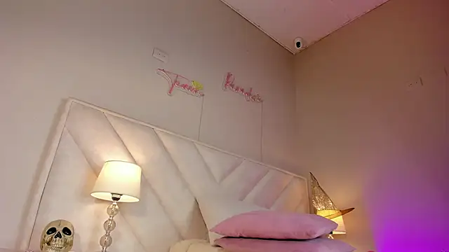 _angela_x live XXX chat
