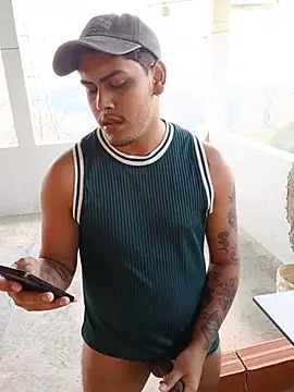Saul_88 Live XXX Chat