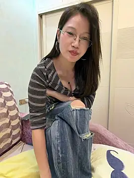 Sorry-456's Live XXX Chat