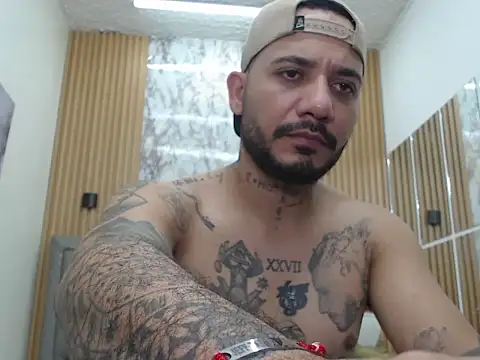 XXX chat uživo modela Dave_cox