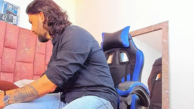 ALPHA_MASTER1 élő XXX-chatje