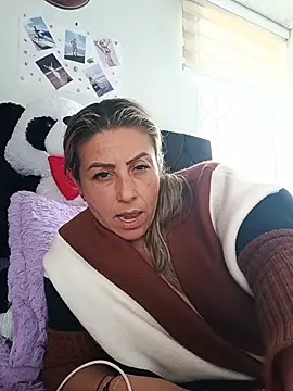 Chat +18 de maynor_1998 ao vivo