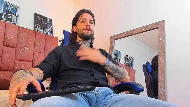 ALPHA_MASTER1 Live XXX Chat
